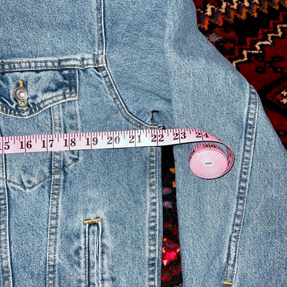 Vintage Men’s Levi’s Denim Trucker Jacket | Medium | Made in the USA 🇺🇸 - Picture 7 of 9